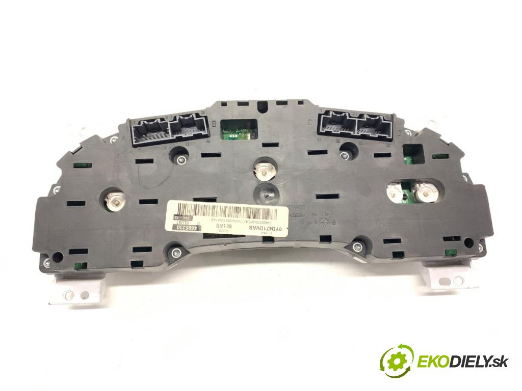 DODGE CALIBER liftback 2007 103 kW 2.0 CRD 1968 Prístrojovka 0YD471DVAB (Prístrojová doska)