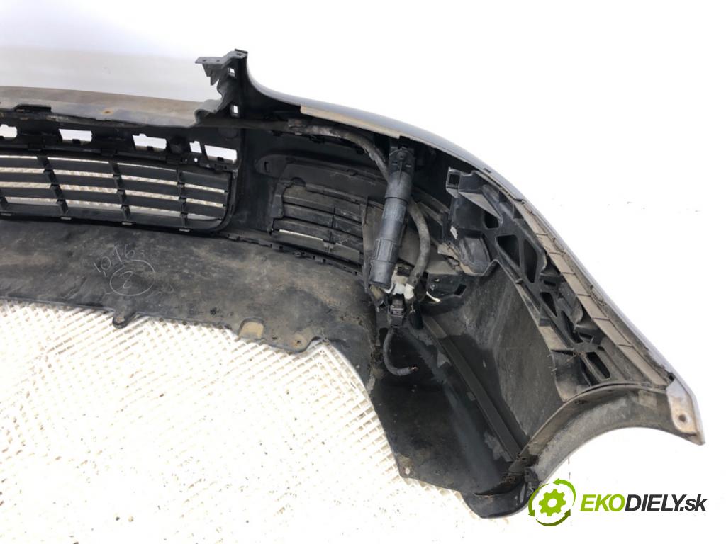 VW JETTA III sedan 2005 85 kW 1.6 FSI 1598 nárazník přední část  (Klika dveří ostatní)