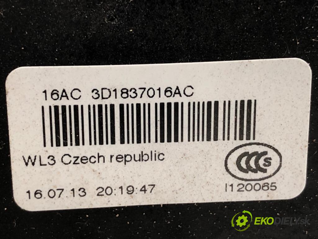 VW JETTA III sedan 2005 85 kW 1.6 FSI 1598 zámok dveře pravý přední část 3D1837016AC