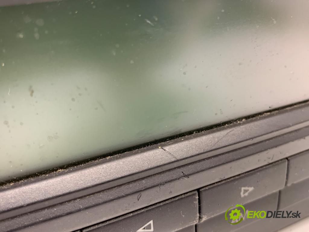VW JETTA III sedan 2005 85 kW 1.6 FSI 1598 RADIO 1K0035186P (Audio zariadenie)