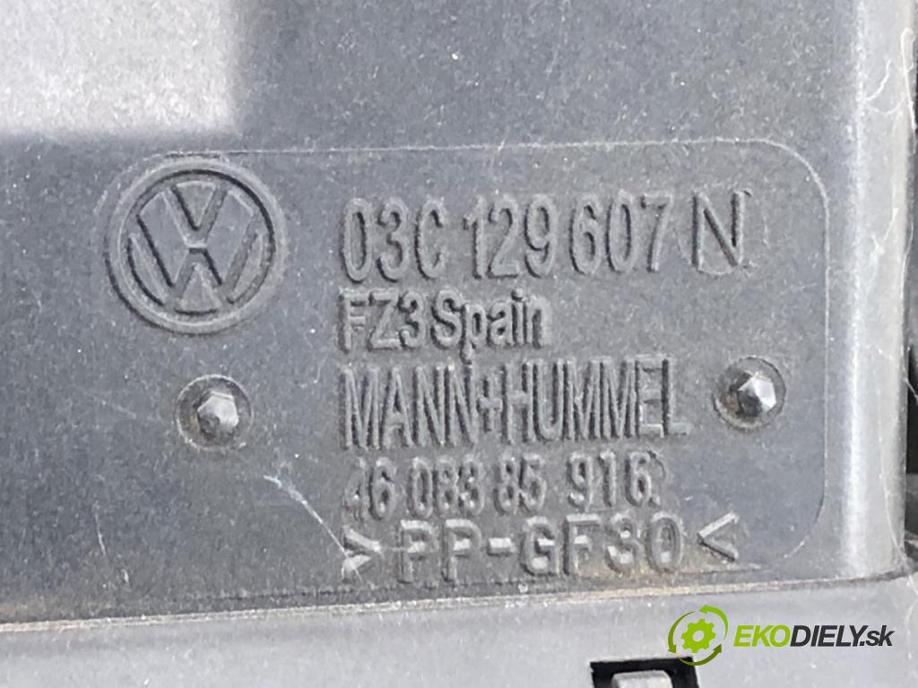 VW JETTA III sedan 2005 85 kW 1.6 FSI 1598 Obal filtra vzduchu 03C129607N (Obal vzduchového filtra)