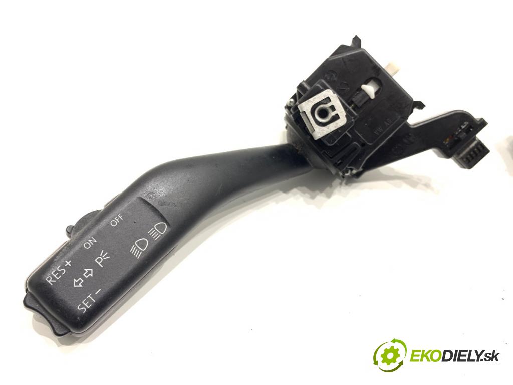 VW JETTA III sedan 2005 85 kW 1.6 FSI 1598 Prepínač kombinovaný 1K0953519C (Prepínacie páčky pod volantom)