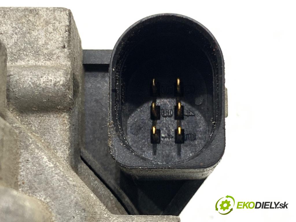 VW JETTA III sedan 2005 85 kW 1.6 FSI 1598 Škrtiaca klapka 03C133062A (Škrtiaca klapka)