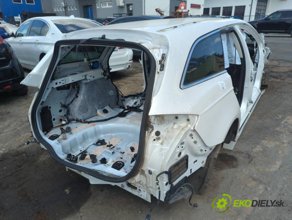 FORD MONDEO MK5 Kombi 2017 132 kW 2.0 TDCi 4x4 1998 KAROSERIA ČTVRŤÁK blatník zadní část levý pravý práh střecha PODŁUŻNICA levý pravý