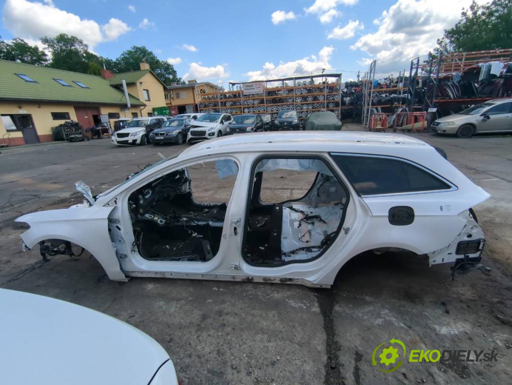 FORD MONDEO MK5 Kombi 2017 132 kW 2.0 TDCi 4x4 1998 KAROSERIA ČTVRŤÁK blatník zadní část levý pravý práh střecha PODŁUŻNICA levý pravý