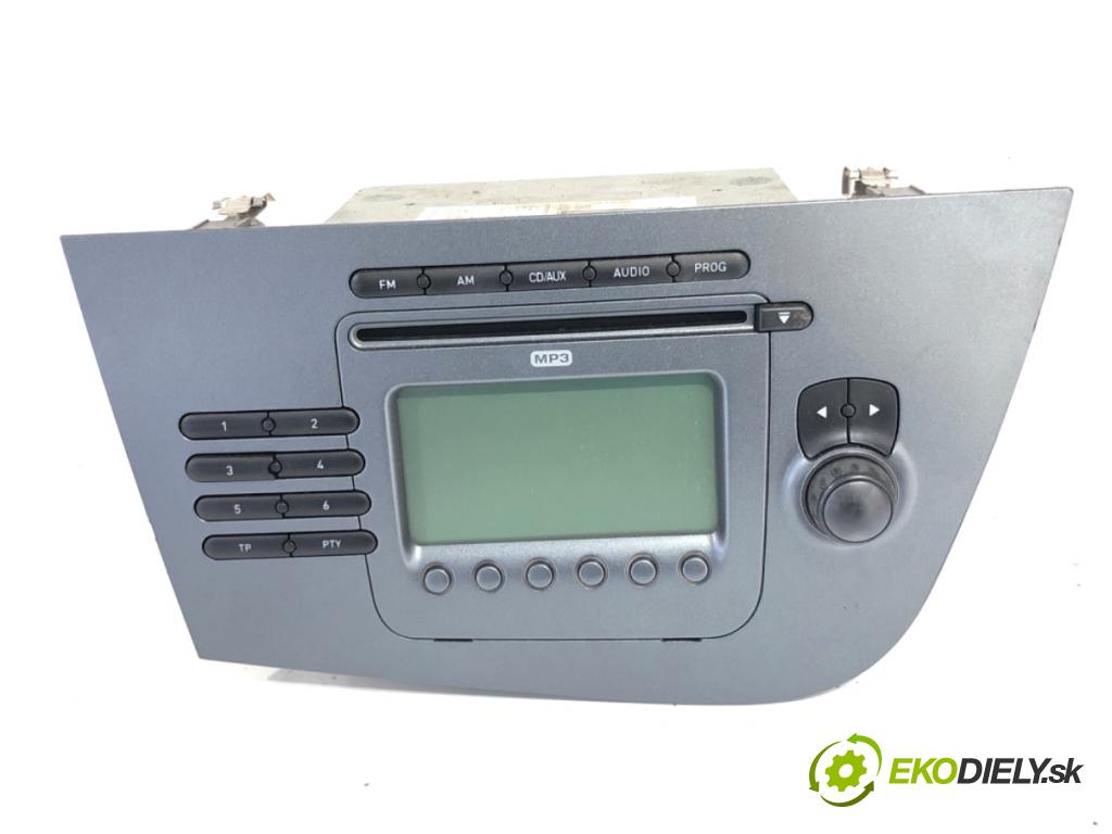 SEAT LEON II liftback 2008 75 kW 1.6 1595 RADIO 1P1035186B (Audio zariadenie)
