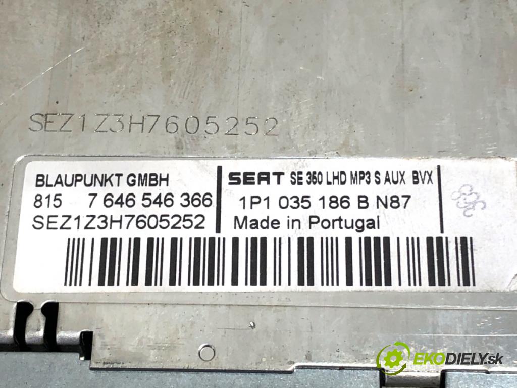 SEAT LEON II liftback 2008 75 kW 1.6 1595 RADIO 1P1035186B (Audio zariadenie)