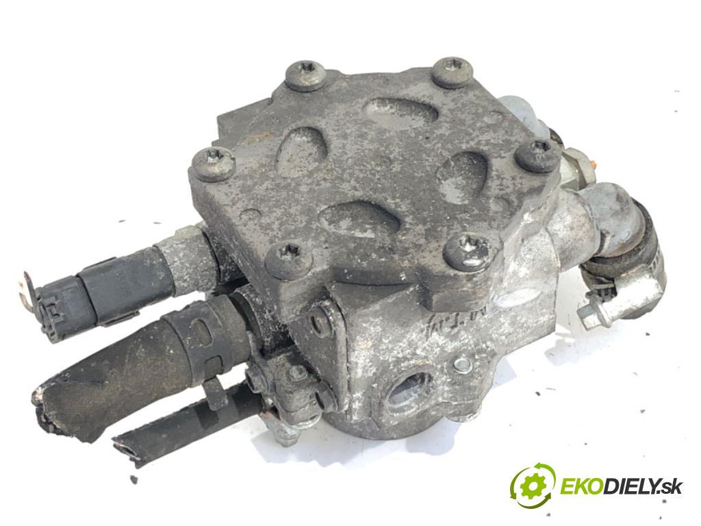 SEAT LEON II liftback 2008 75 kW 1.6 1595 Reduktor do plynového pedálu LPG 67R-010016 (LPG)