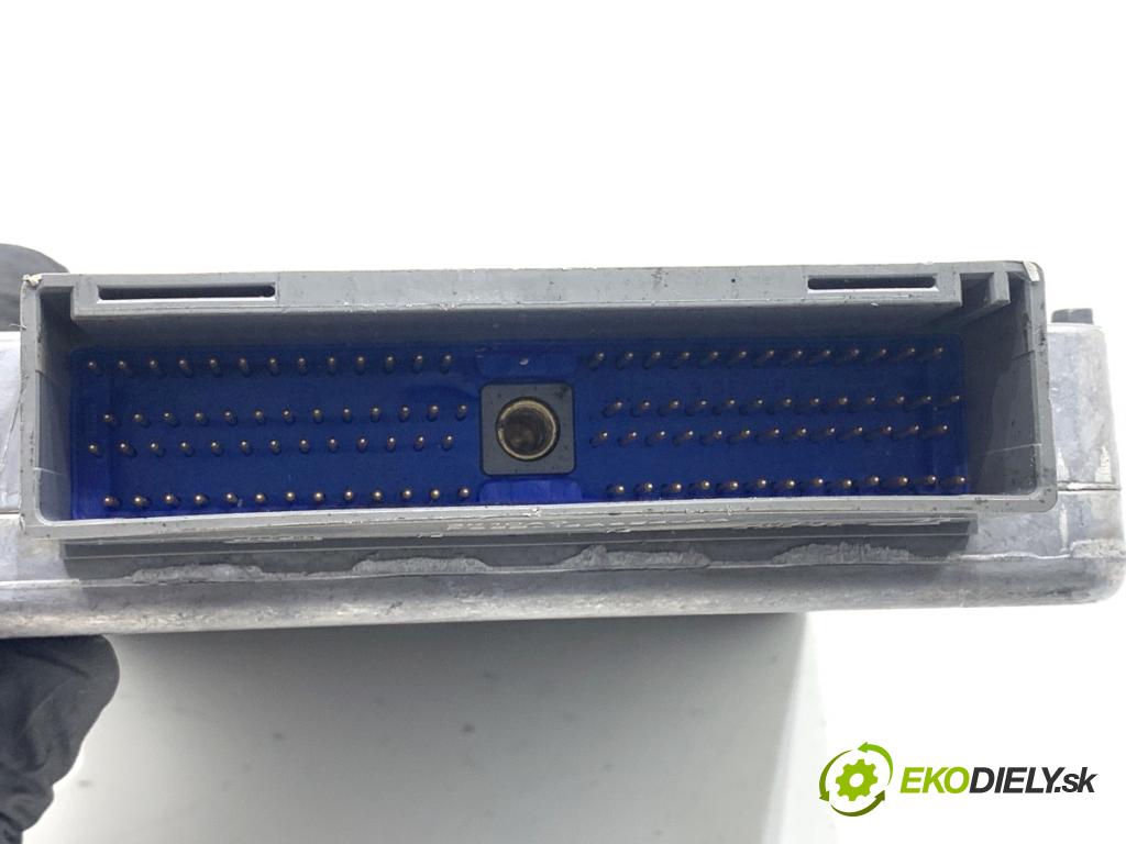 FORD MONDEO MK3 Kombi 2003 125 kW 2.5 V6 24V 2495 riadiaca jednotka Motor 4S71-12A650-CA (Riadiaca jednotka)