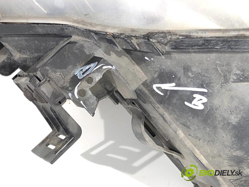 FORD MONDEO MK3 Kombi 2003 125 kW 2.5 V6 24V 2495 Svetlomet pravy predný XENON 1S71-13005-CK