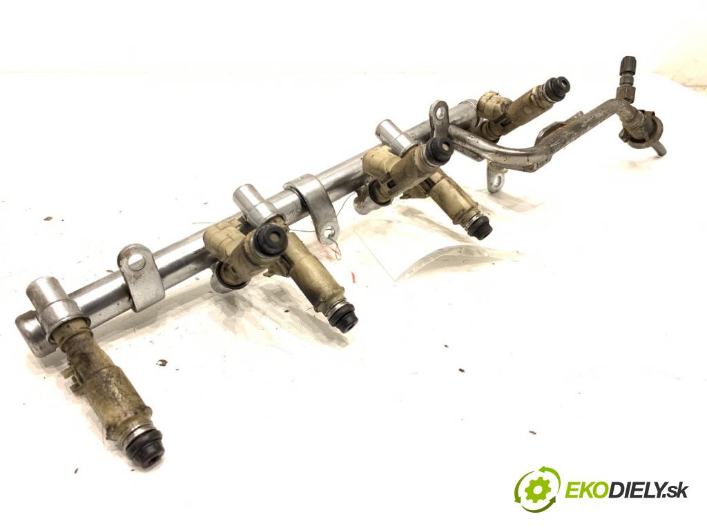 FORD MONDEO MK3 Kombi 2003 125 kW 2.5 V6 24V 2495 Lišta vstrekovacia  (Vstrekovacia lišta)