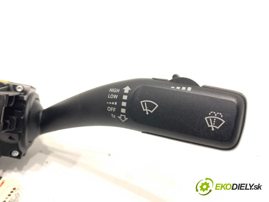 AUDI A4 B8 sedan 2008 118 kW 1.8 TFSI 1798 Prepínač kombinovaný 8K0953502A (Prepínacie páčky pod volantom)