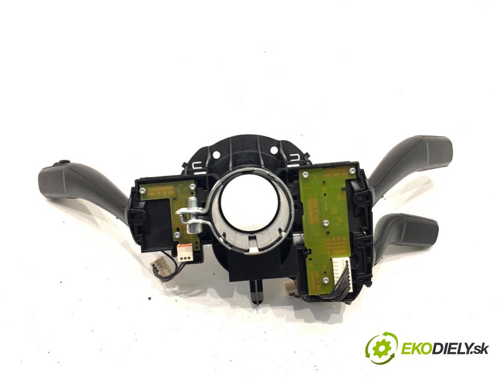 AUDI A4 B8 sedan 2008 118 kW 1.8 TFSI 1798 Prepínač kombinovaný 8K0953502A (Prepínacie páčky pod volantom)