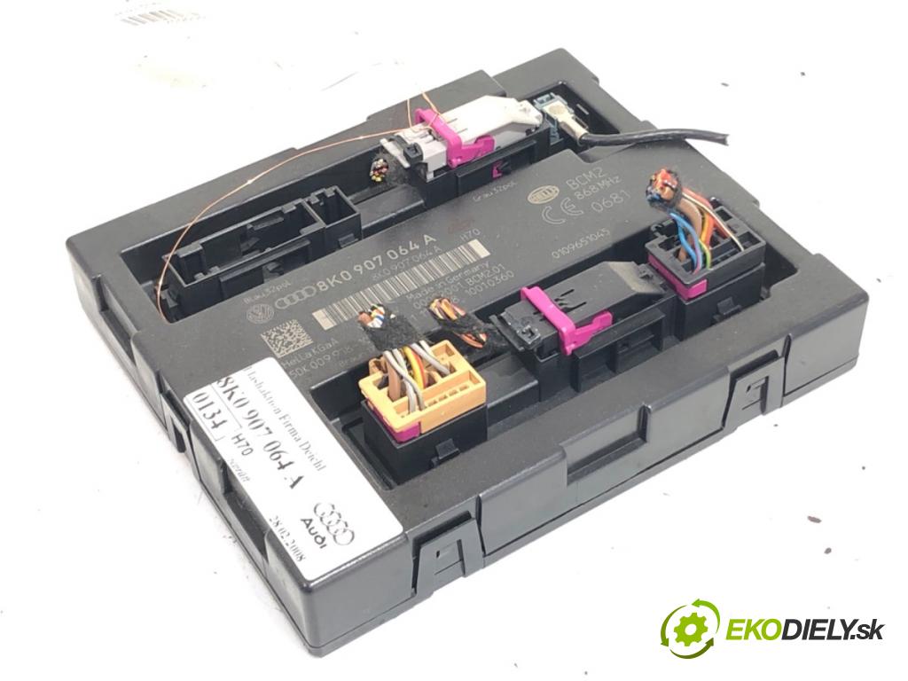 AUDI A4 B8 sedan 2008 118 kW 1.8 TFSI 1798 Modul komfortu 8K0907064A (Modul komfortu)