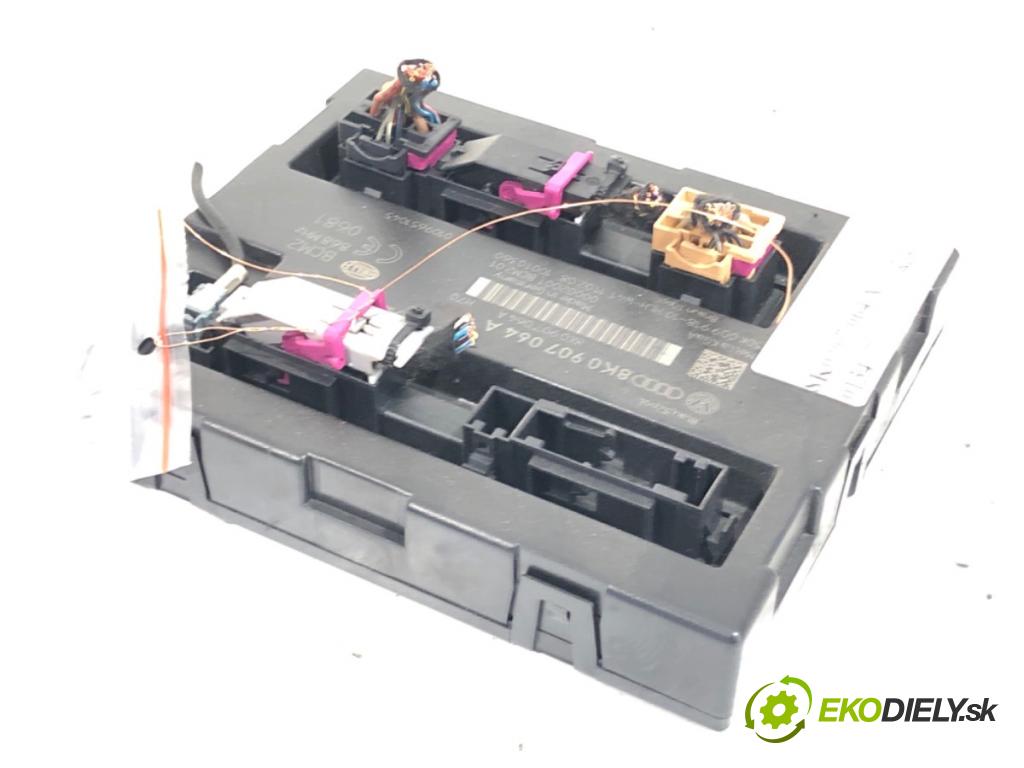 AUDI A4 B8 sedan 2008 118 kW 1.8 TFSI 1798 Modul komfortu 8K0907064A (Modul komfortu)