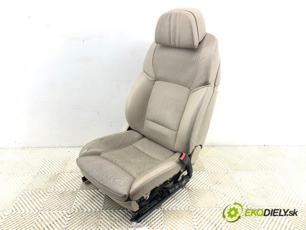 BMW F01 sedan 2008 180 kW 730 d 2993 Sedadlo pravy predný