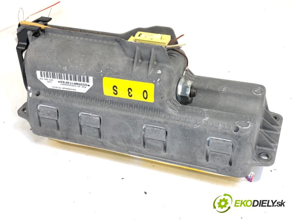 AUDI A3 8P liftback 2005 75 kW 1.6 1595 AirBag spolujezdce 8P0880202 (Airbag)