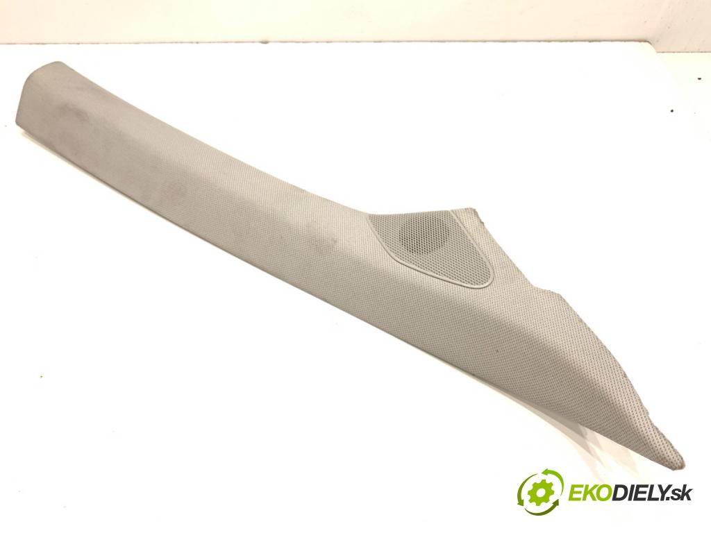 AUDI A3 8P liftback 2005 75 kW 1.6 1595 Clona stĺpika pravy