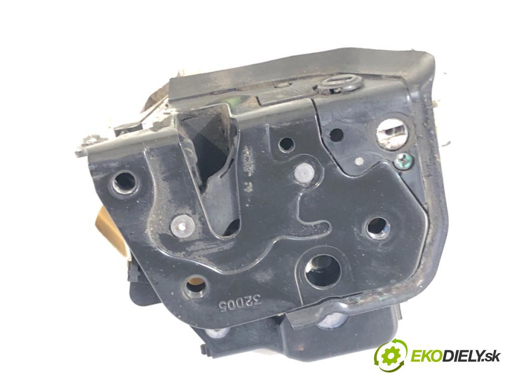 AUDI A3 8P liftback 2005 75 kW 1.6 1595 zámok dveře pravý zadní část 4F0839016