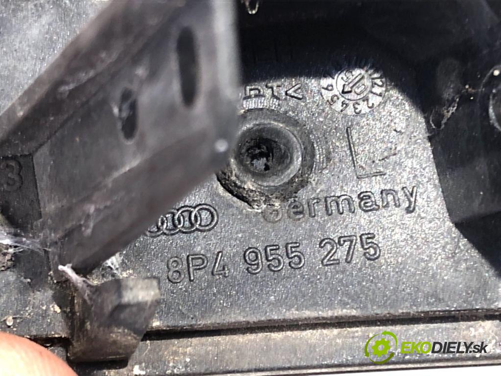 AUDI A3 8P liftback 2005 75 kW 1.6 1595 kryt ostřikovače světla levá strana 8P4955275