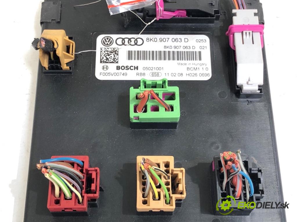 AUDI A4 B8 sedan 2008 118 kW 1.8 TFSI 1798 Modul komfortu 8K0907063D (Modul komfortu)