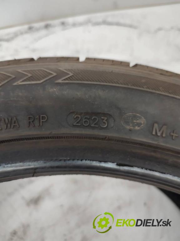 --- --- PNEUMATIKY: 19 zima 255/40