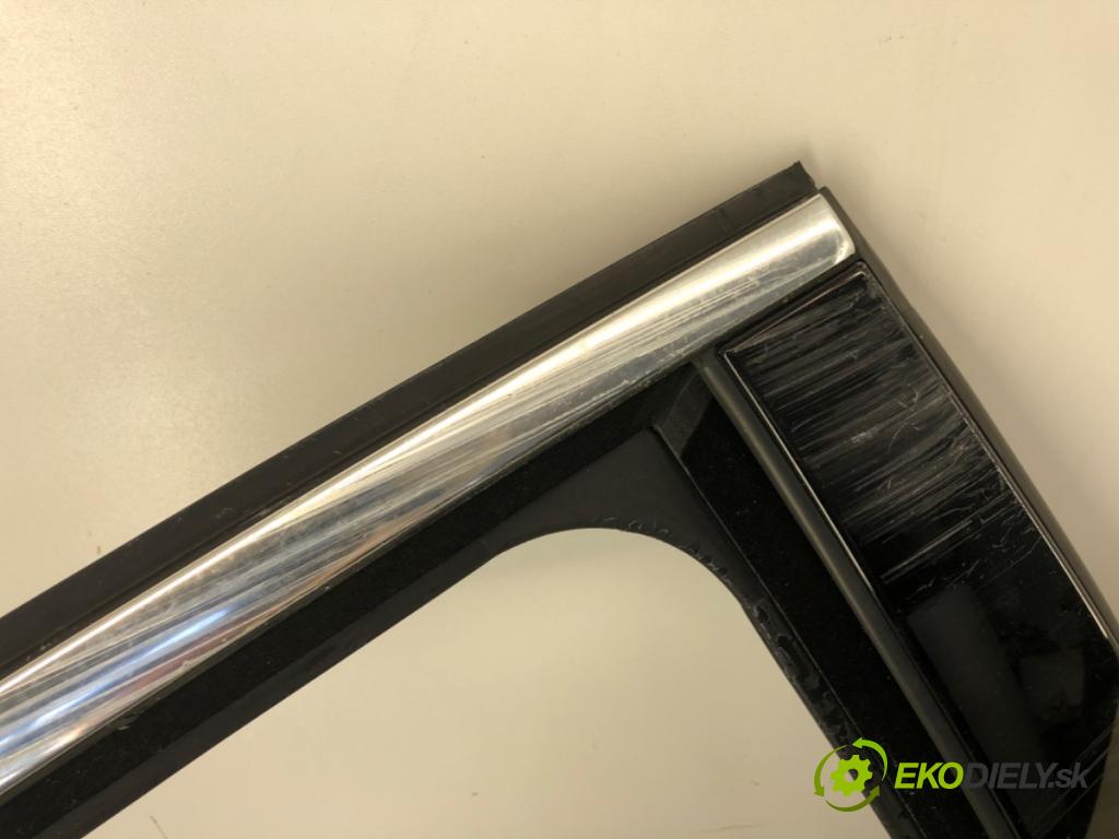 BMW F45 nadwozie wielkoprzestrzenne (MPV) 2015 110 kW 218 d 1995 Dvere pravy zad