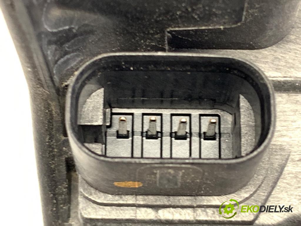 BMW F45 nadwozie wielkoprzestrzenne (MPV) 2015 110 kW 218 d 1995 zámok dveře pravý zadní část 7281940
