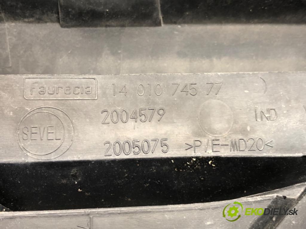 CITROEN C8 nadwozie wielkoprzestrzenne (MPV) 2008 100 kW 2.0 HDi 135 1997 Mriežka maska 1401074577 (Mriežka predná (maska chladiča))