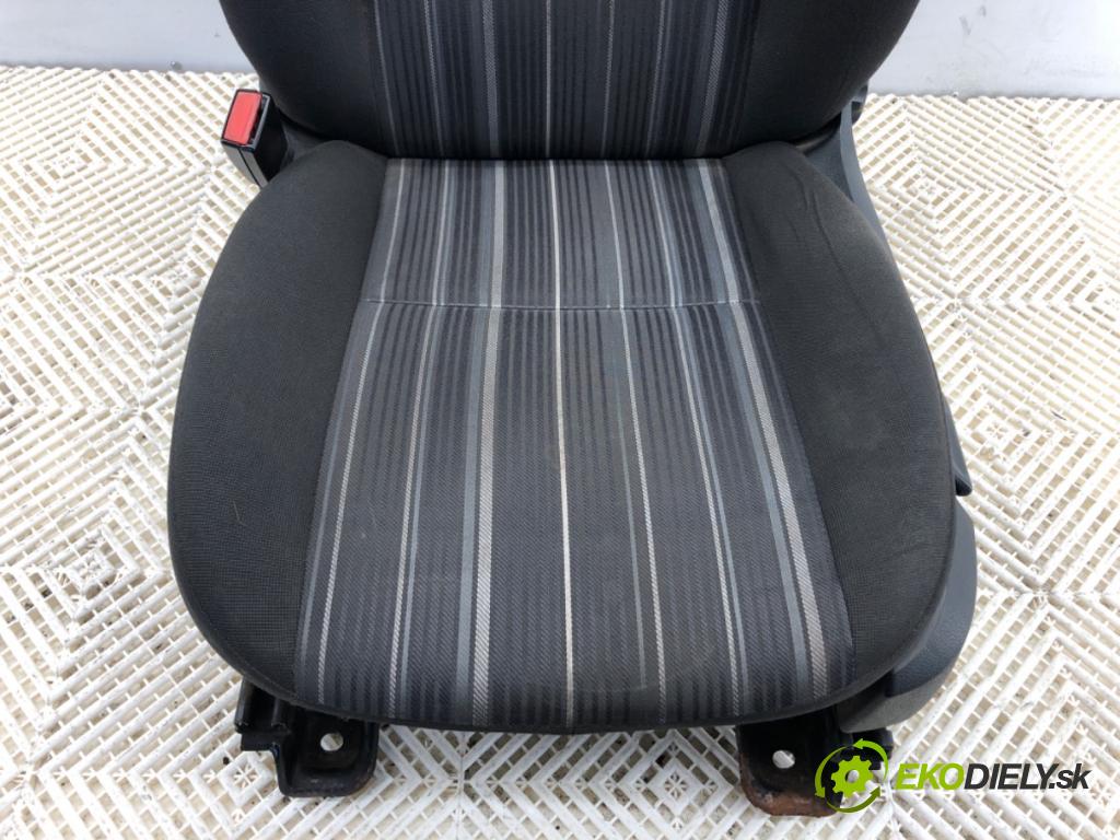 FORD FOCUS II Kombi 2008 80 kW 1.6 TDCi 1560 Sedadlo ľavy predný