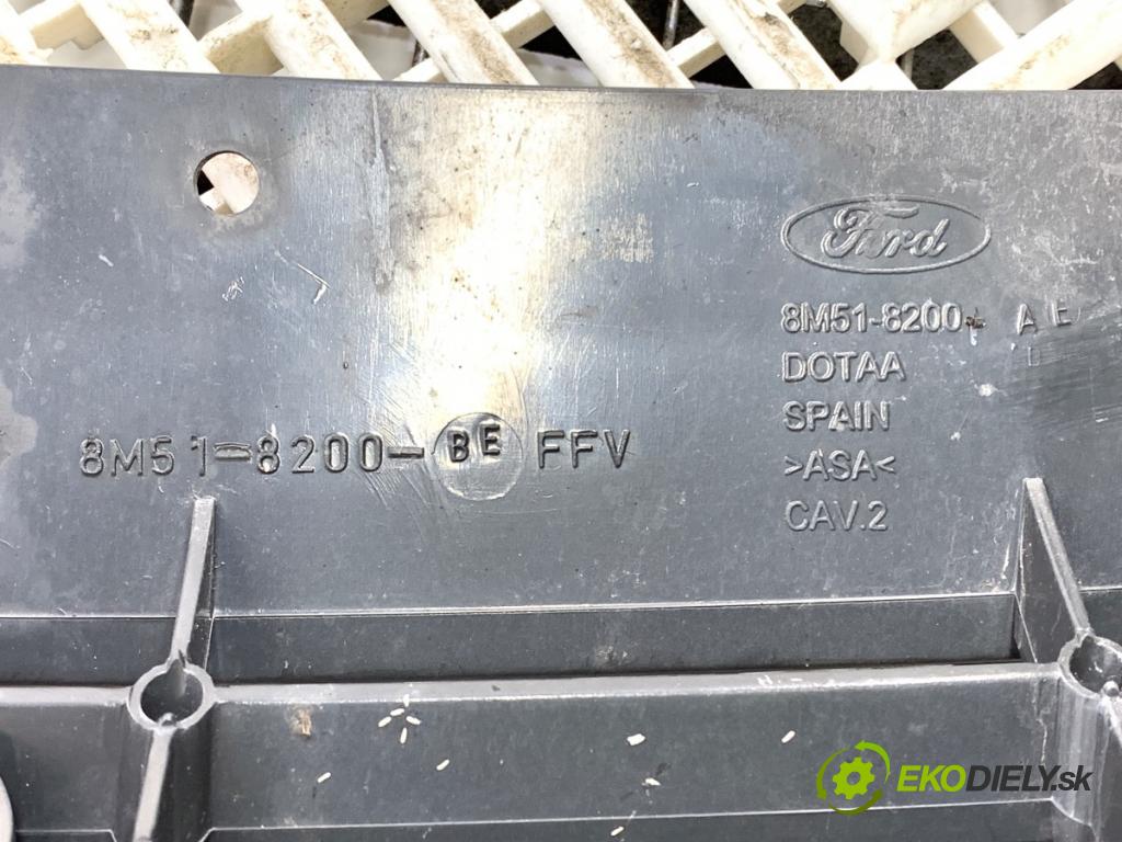 FORD FOCUS II Kombi 2008 80 kW 1.6 TDCi 1560 mřížka maska 8M51-8200-BE (Přední mřížka (maska chladiče))