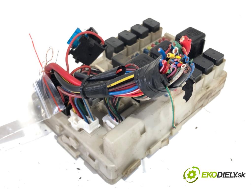 NISSAN MURANO Z50 SUV 2005 172 kW 3.5 3498 modul BSI  (Pojistková skříňka)