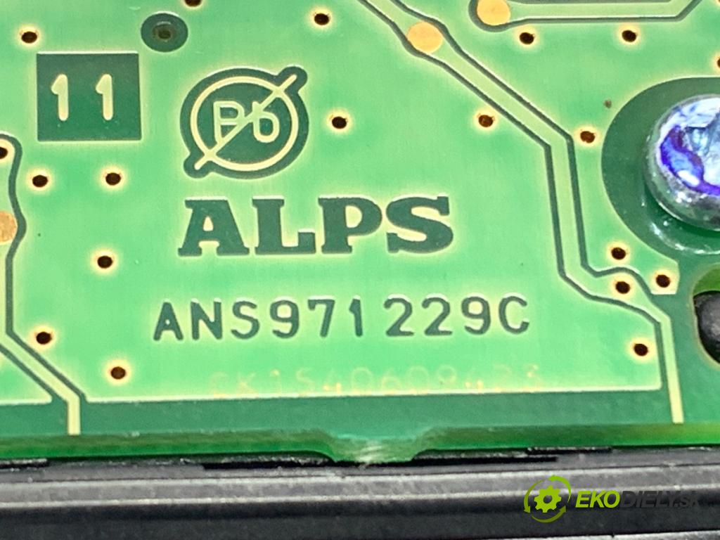BMW F45 nadwozie wielkoprzestrzenne (MPV) 2015 110 kW 218 d 1995 Prepínač kombinovaný ANS971229C (Prepínacie páčky pod volantom)