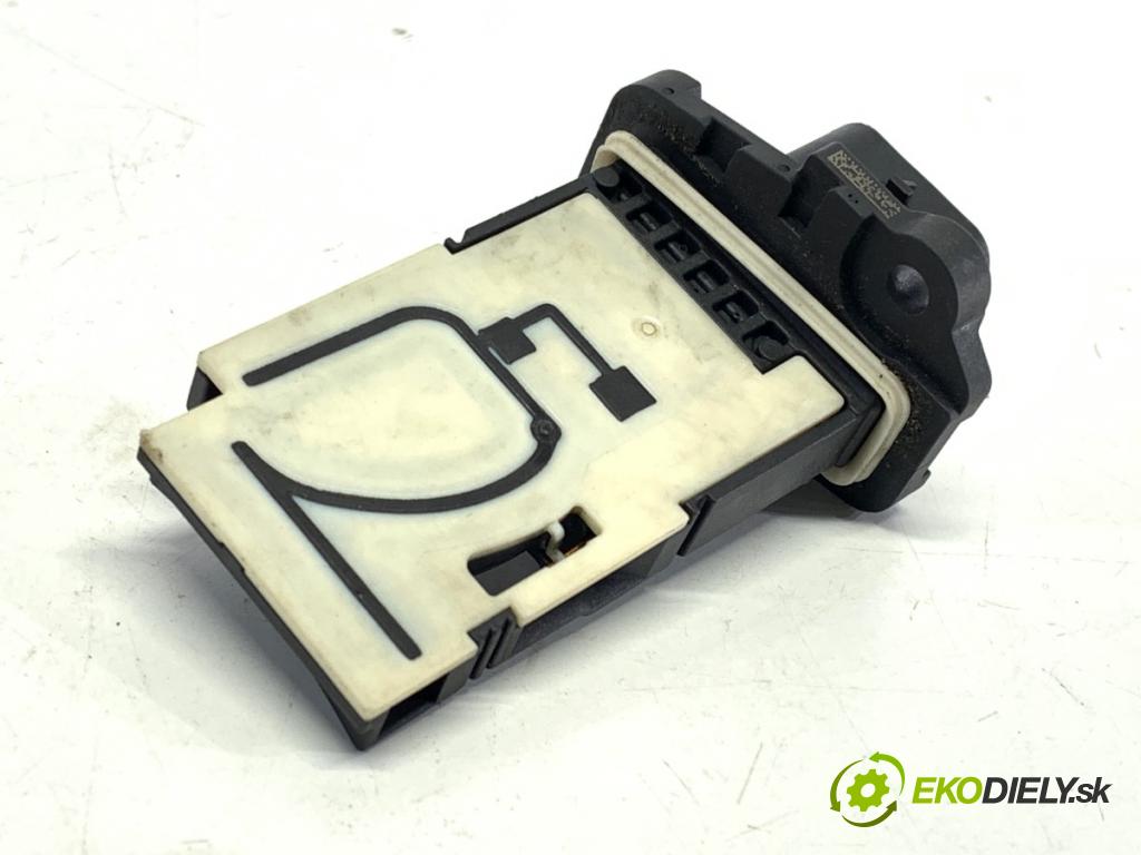 BMW F45 nadwozie wielkoprzestrzenne (MPV) 2015 110 kW 218 d 1995 Váha vzduchu 8570107 (Váha vzduchu)