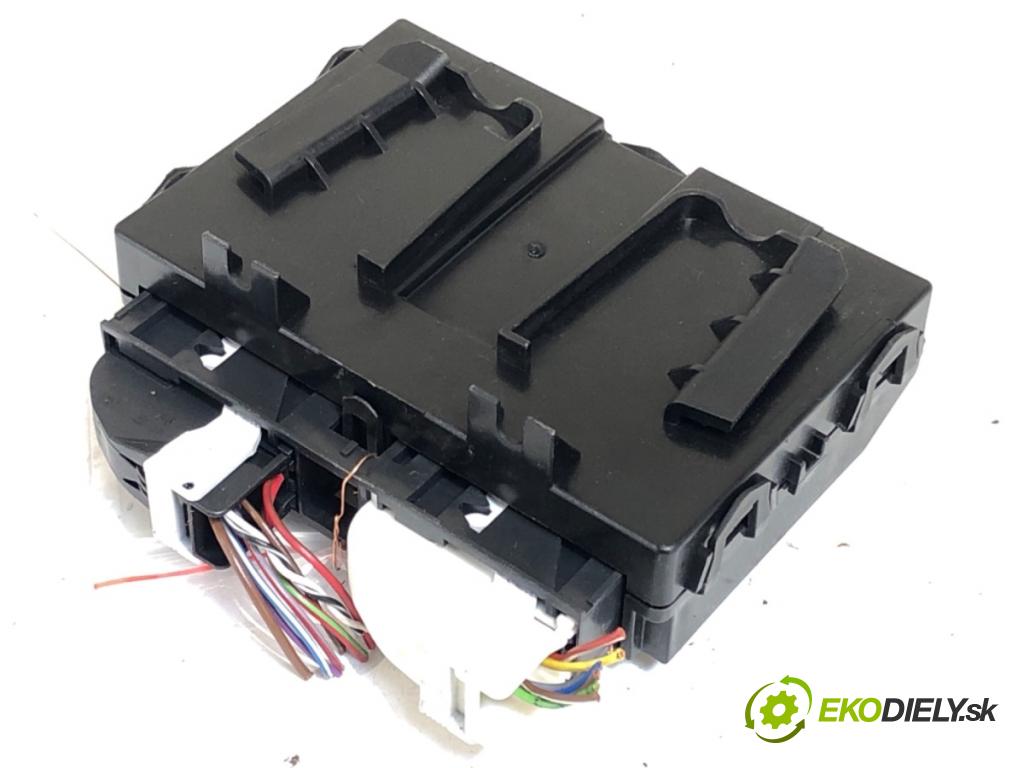 BMW F45 nadwozie wielkoprzestrzenne (MPV) 2015 110 kW 218 d 1995 senzor airbag 9390099 (Snímač)