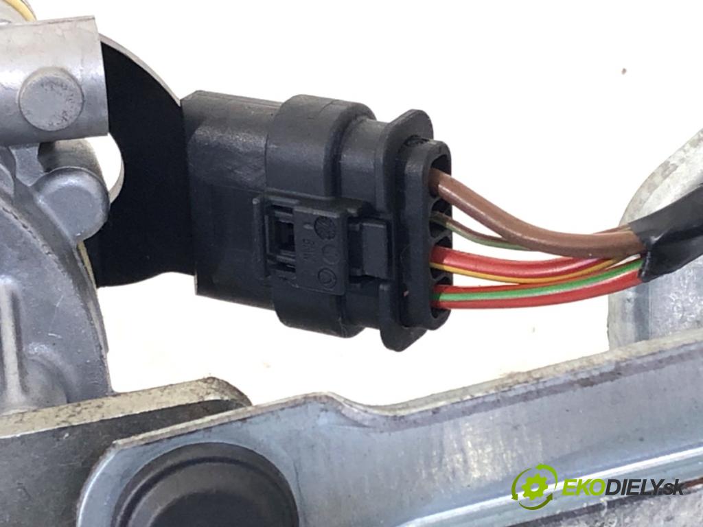 BMW F45 nadwozie wielkoprzestrzenne (MPV) 2015 110 kW 218 d 1995 Mechanizmus stieračov predný 7301045 (Motorček stieračov predný)