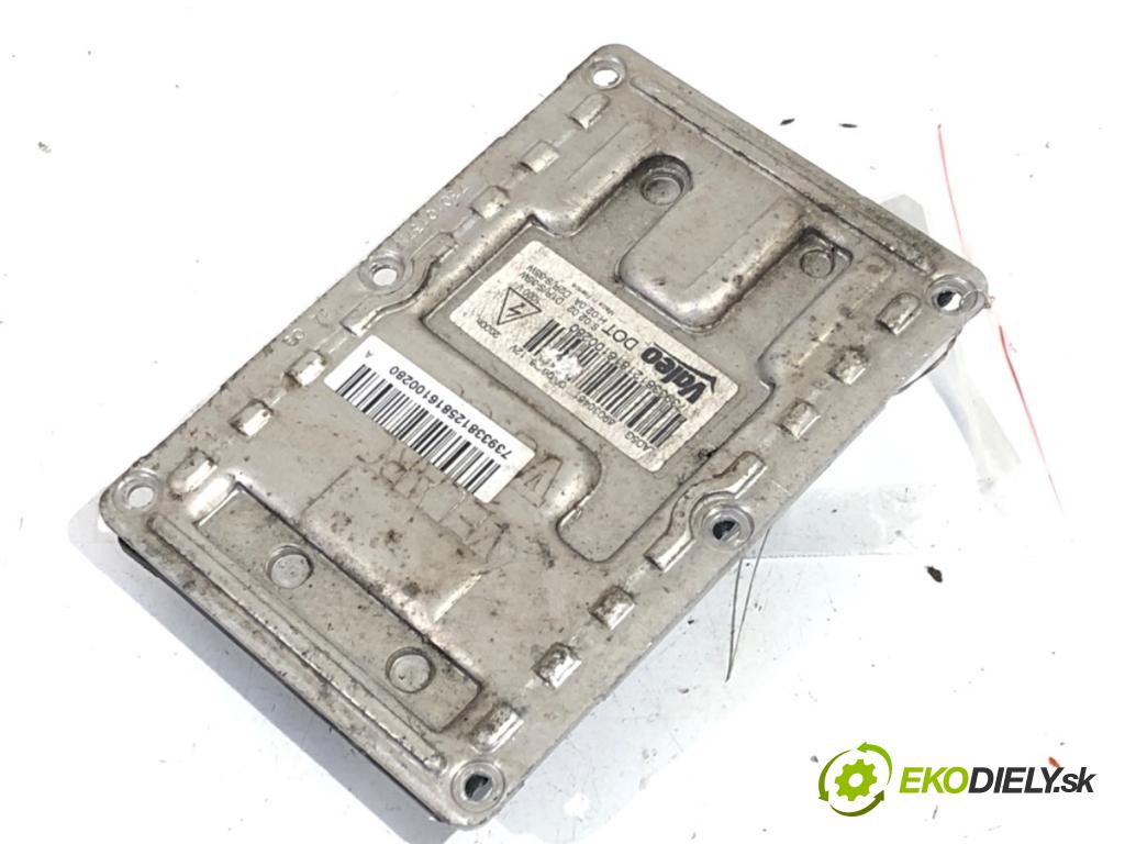 CITROEN C8 nadwozie wielkoprzestrzenne (MPV) 2008 100 kW 2.0 HDi 135 1997 Menič XENON 89030461 (Riadiaca jednotka xenónu)