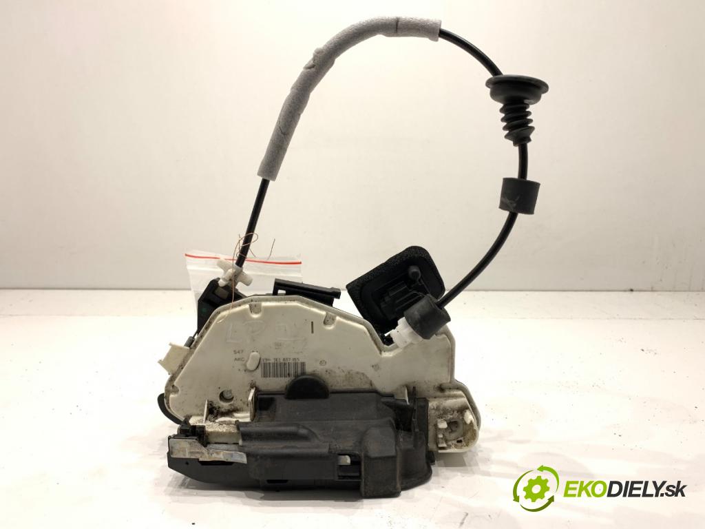 SKODA RAPID liftback 2013 77 kW 1.2 TSI 1197 zámok dveře levý přední část 5E1837015