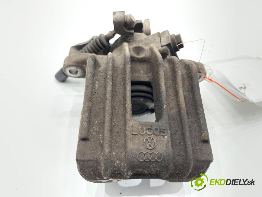 SKODA RAPID liftback 2013 77 kW 1.2 TSI 1197 Brzdič strmeň pravy zad 