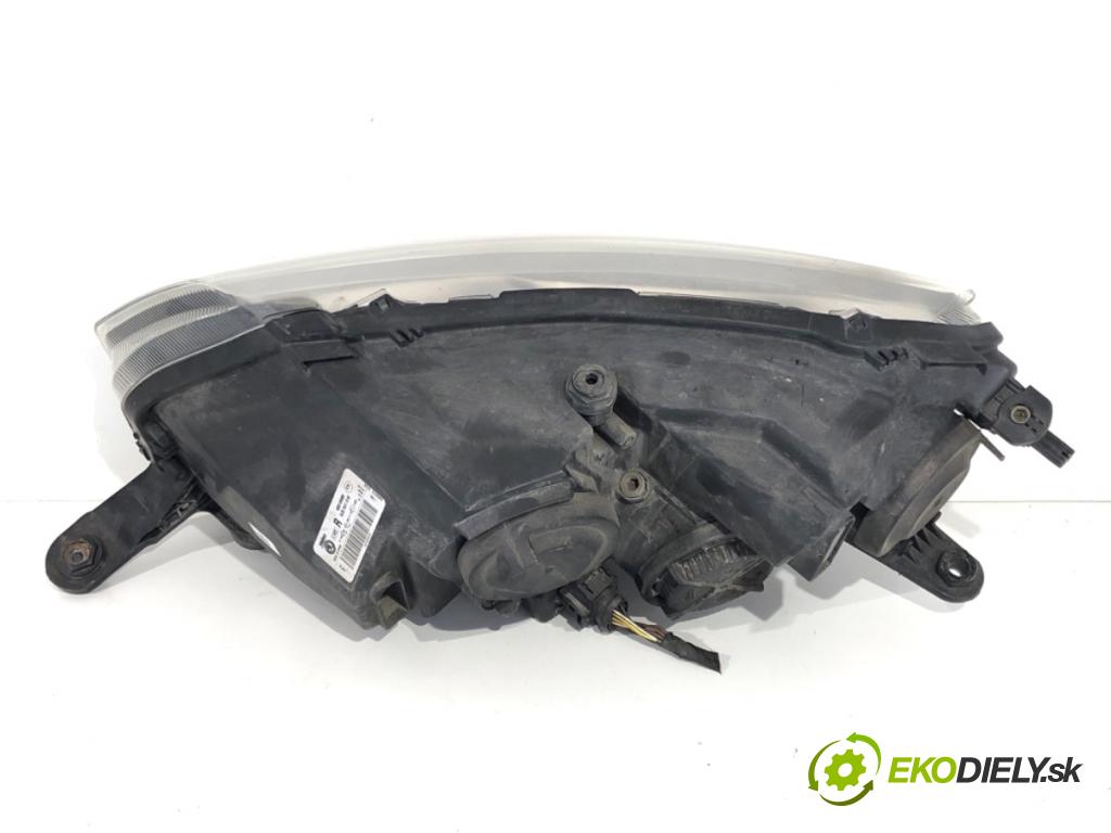 SKODA RAPID liftback 2013 77 kW 1.2 TSI 1197 Svetlomet pravy predný 5JB941016