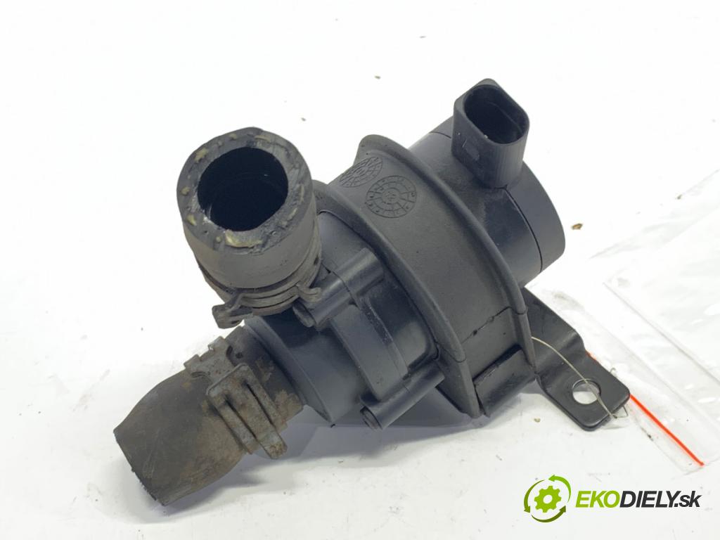 SKODA RAPID liftback 2013 77 kW 1.2 TSI 1197 DALŠÍ: Pumpa vody  (Vodná pumpa)