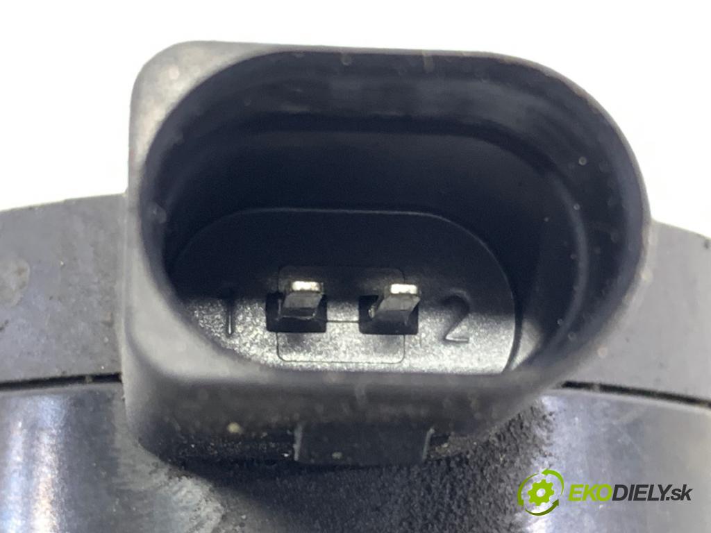 SKODA RAPID liftback 2013 77 kW 1.2 TSI 1197 DALŠÍ: Pumpa vody  (Vodná pumpa)