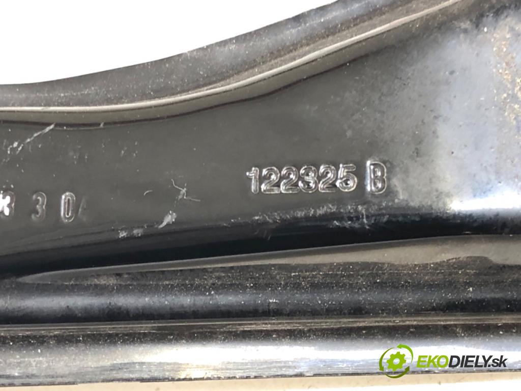 SKODA RAPID liftback 2013 77 kW 1.2 TSI 1197 mechanismus okna pravý přední část 5JA959812E