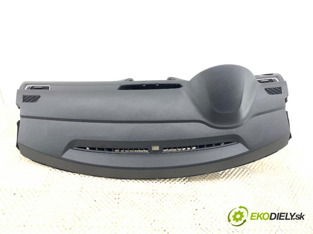 SKODA RAPID liftback 2013 77 kW 1.2 TSI 1197 palubní doska 5JB857009 (Palubní deska)