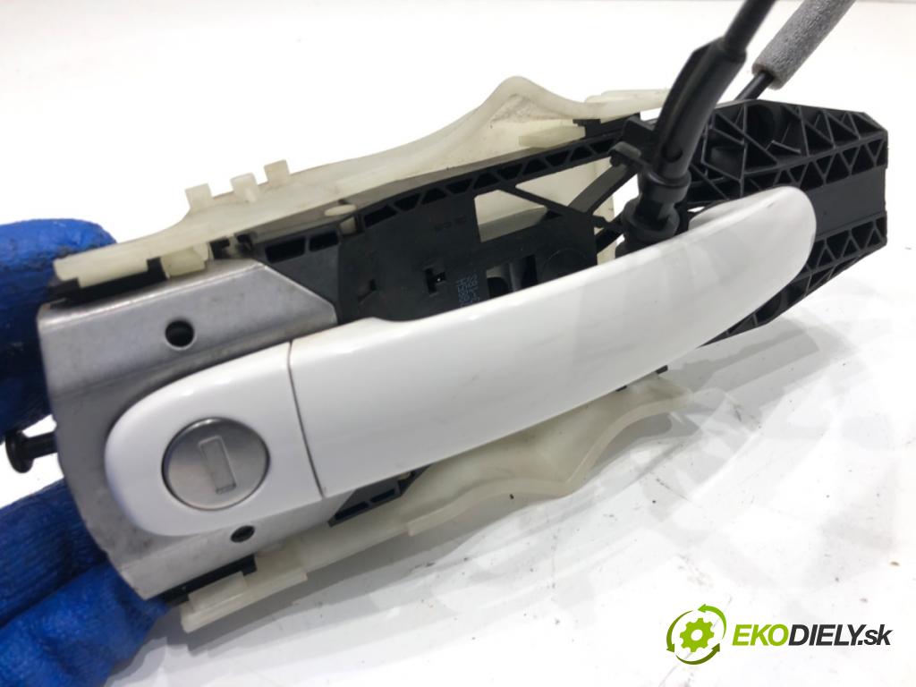 SKODA RAPID liftback 2013 77 kW 1.2 TSI 1197 Kľučka vonkajšia ľavy predný