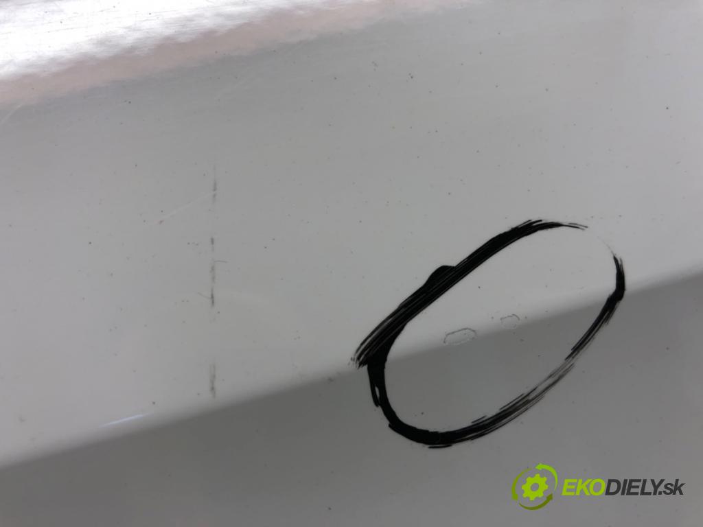 SKODA RAPID liftback 2013 77 kW 1.2 TSI 1197 dveře pravý zadní část