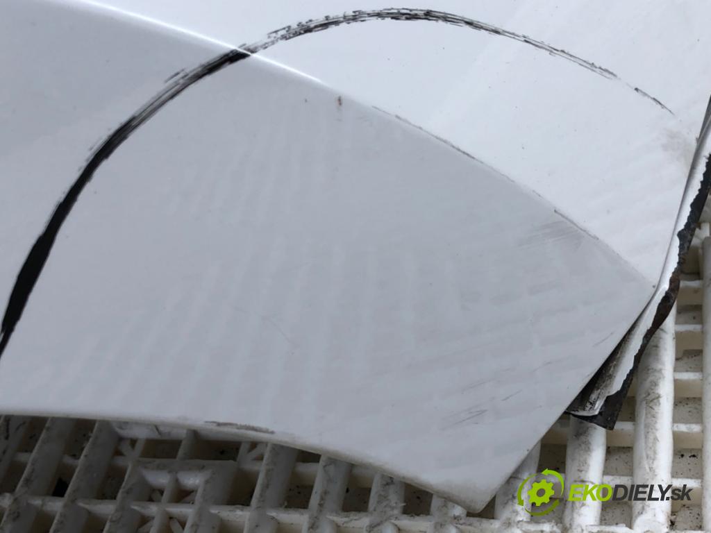 SKODA RAPID liftback 2013 77 kW 1.2 TSI 1197 blatník pravý přední část