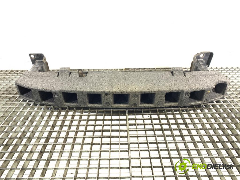 SKODA RAPID liftback 2013 77 kW 1.2 TSI 1197 výztuha nárazníka přední část  (Přední výztuha)