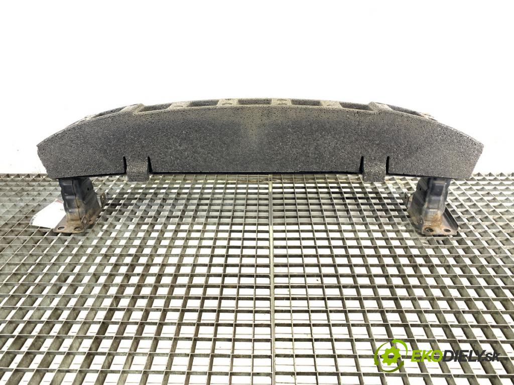 SKODA RAPID liftback 2013 77 kW 1.2 TSI 1197 výztuha nárazníka přední část  (Přední výztuha)