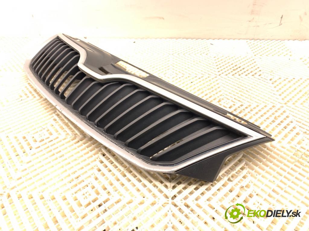 SKODA RAPID liftback 2013 77 kW 1.2 TSI 1197 mřížka maska 5JA853668 (Přední mřížka (maska chladiče))